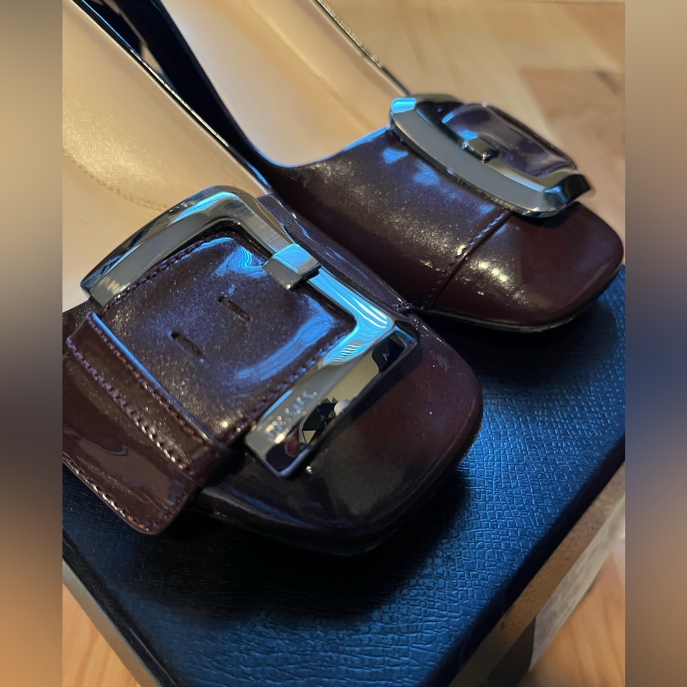 Authentic Prada Brown Patent Leather Kitten Heel Pumps with Buckle Detail - Picture 2 of 4